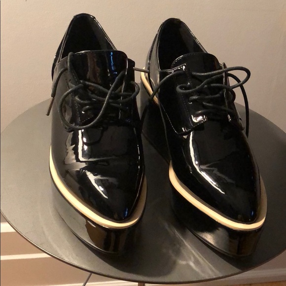 Black pattern leather look shoes - Picture 1 of 5